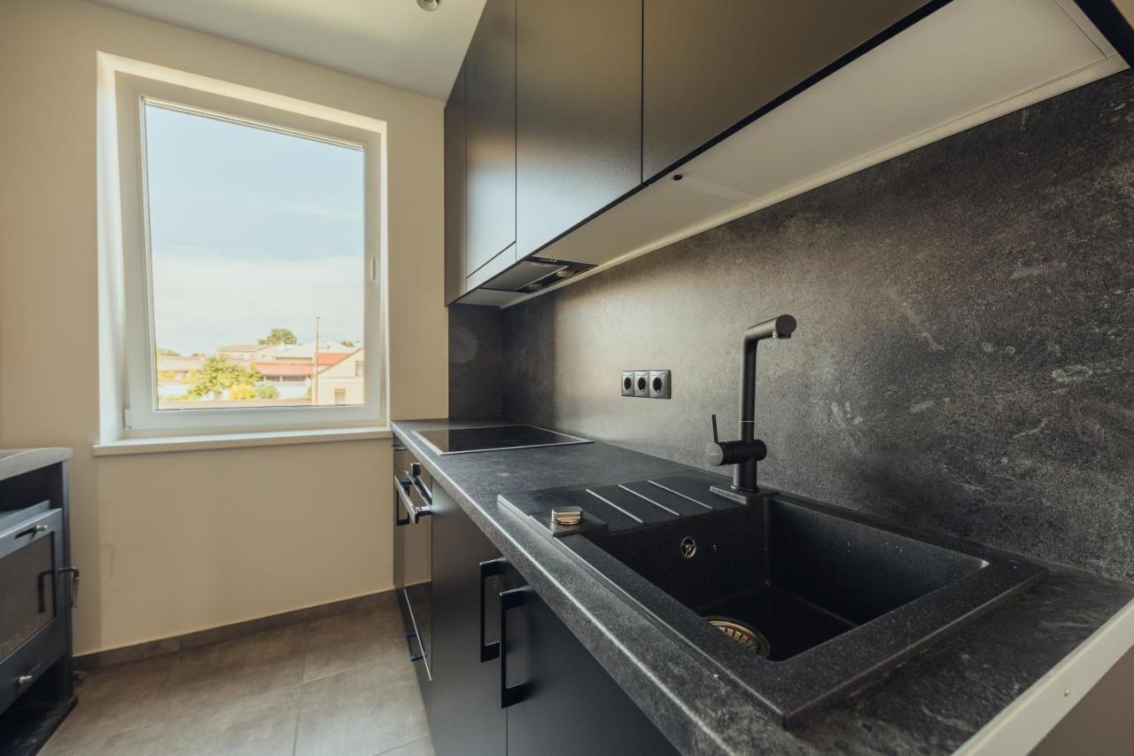 Poorbaltics Apartments Liepāja Kültér fotó